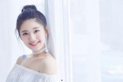 娱乐八卦吃瓜相关图片和素材下载,揭秘明星幕后故事，吃瓜群众狂欢时刻